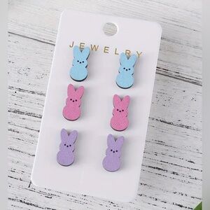 Peeps stud earrings